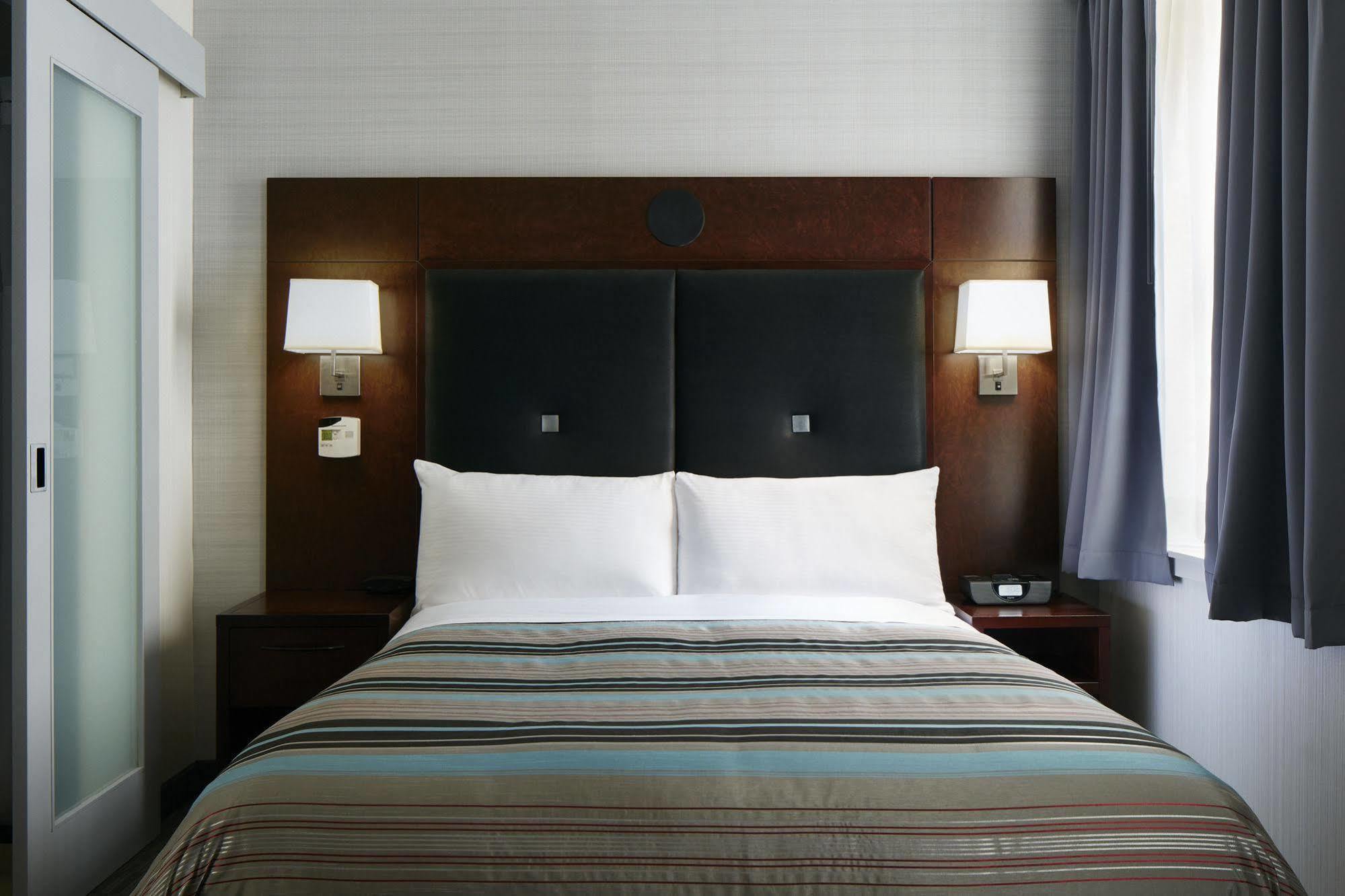 คลับ ควอเตอร์ โฮเทล ไทม์สแควร์ - มิดทาวน์ Hotel นิวยอร์ก ภายนอก รูปภาพ
