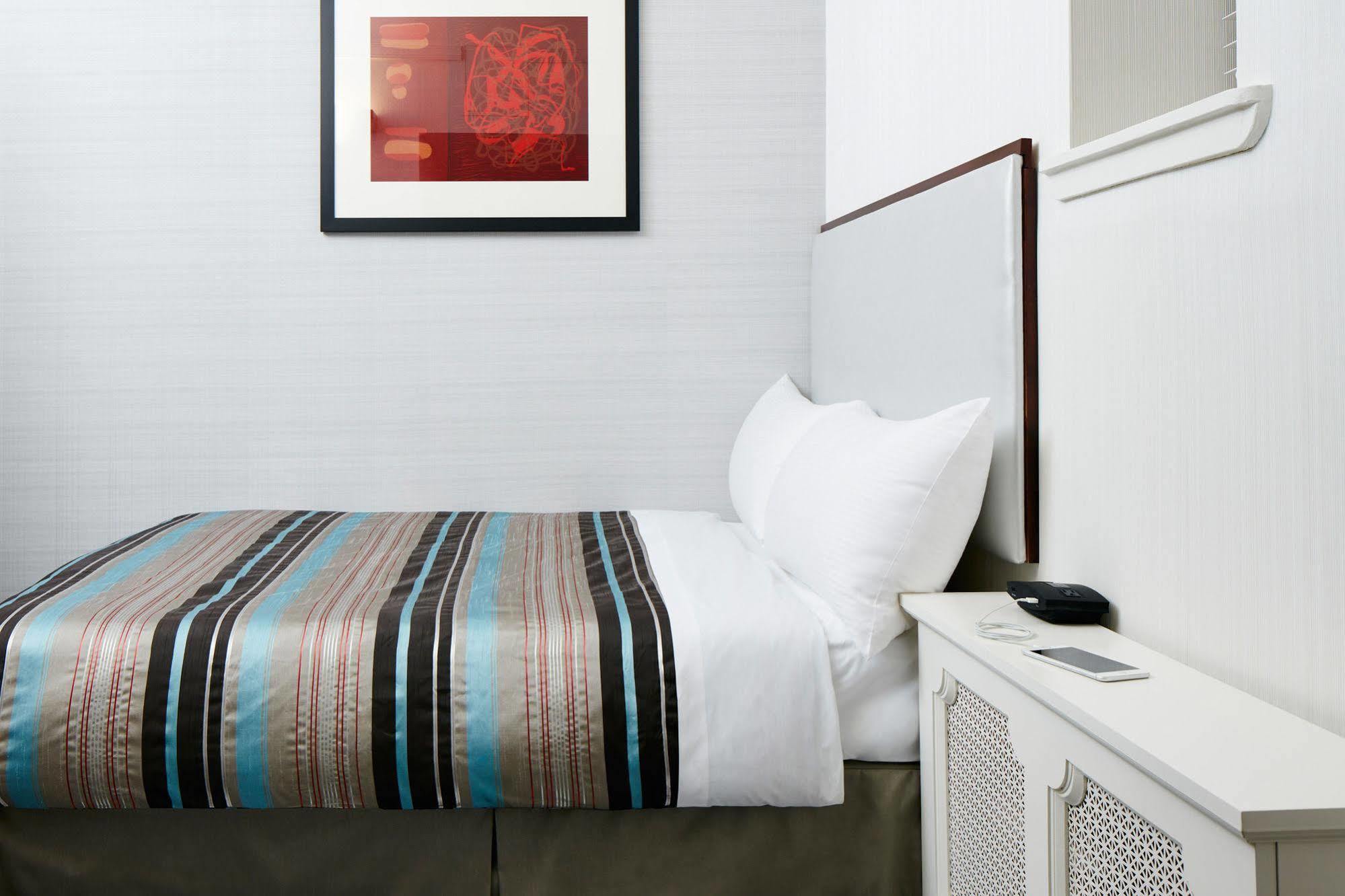 คลับ ควอเตอร์ โฮเทล ไทม์สแควร์ - มิดทาวน์ Hotel นิวยอร์ก ภายนอก รูปภาพ